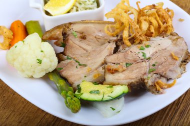 Çek mutfağı - kavrulmuş domuz eti