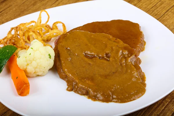 Delicious Beef with sauce — Stock Photo, Image