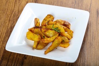 Lezzetli fırında patates