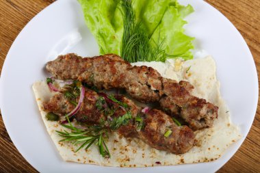Lezzetli kuzu kebabı