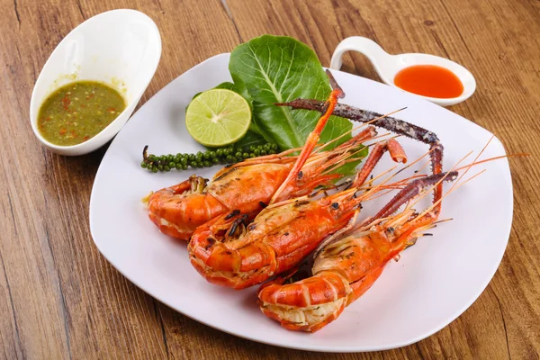 Grilled waterprawns with herbs — Stock Photo, Image