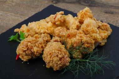 Çıtır tavuk nuggets