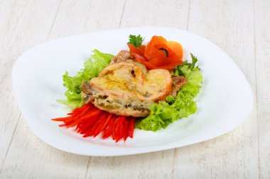 Tavuk mantar ve peynir ile