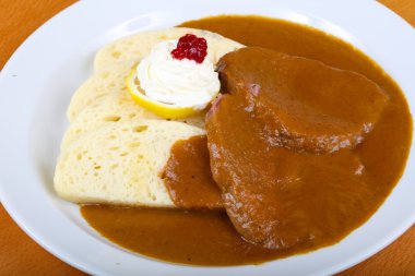 Soslu lezzetli sığır eti