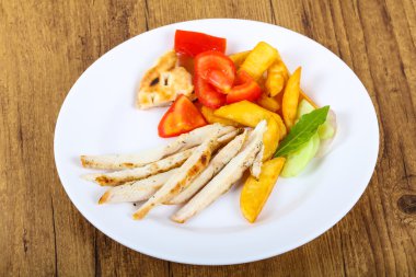 Izgara tavuk göğsü.