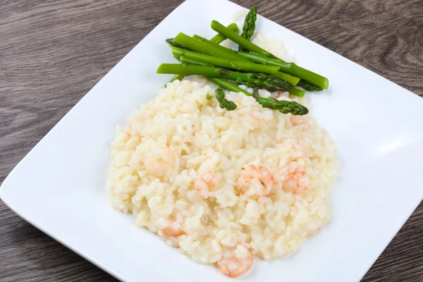 Risotto with shrimps and astaragus