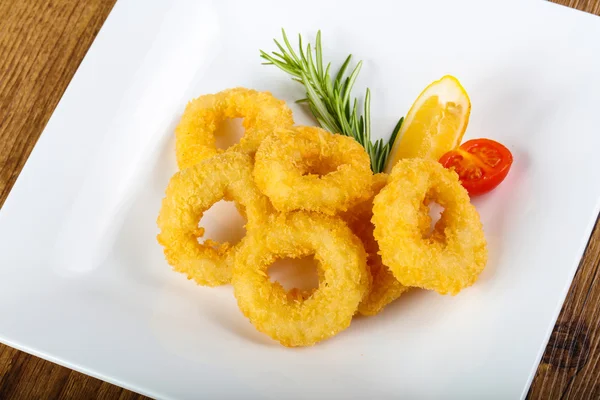 Gebratene Calamari-Ringe — Stockfoto