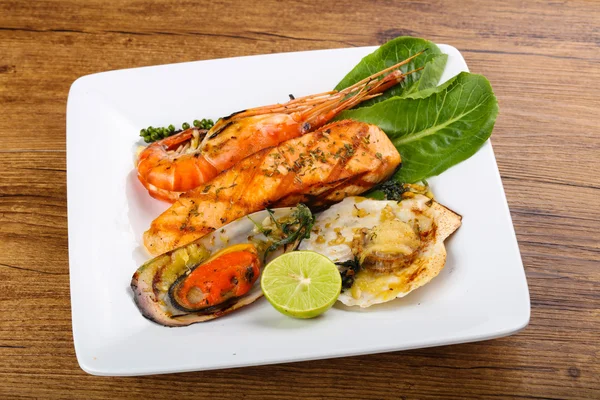Campuran makanan laut panggang — Stok Foto