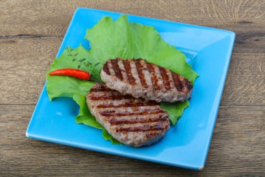 Izgara burget Beşamel sos