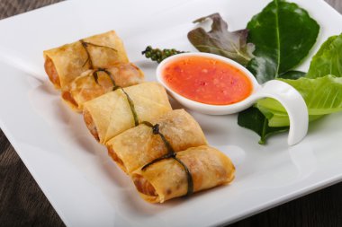 Geleneksel Asya böreği