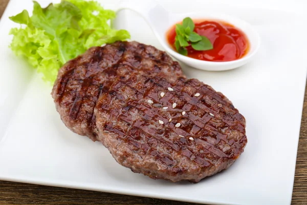 Gegrilde Hamburger schnitzels — Stockfoto