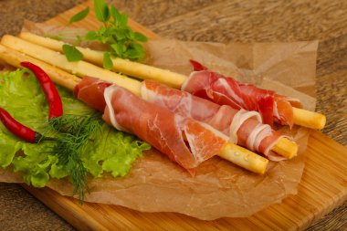 Serrano ile ekmek sopa