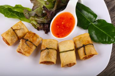 Geleneksel Asya böreği