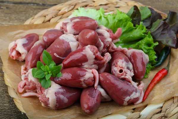 Raw chicken hearts — Stock Photo, Image