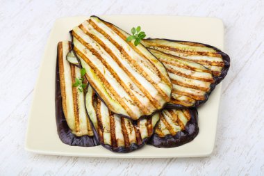 Etkili ızgara patlıcan