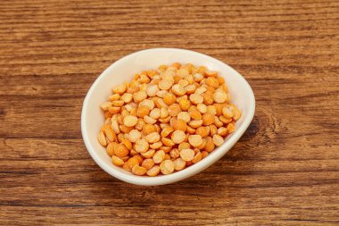 Kavanozda pişirmek için kuru bezelye