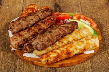 Lezzetli kıymalı et kebabı. 