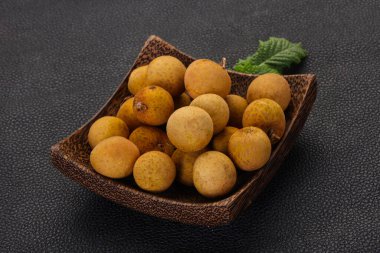 Tropikal meyve sepeti