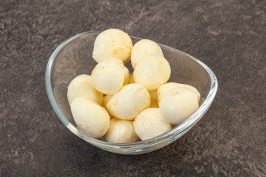 Doğal lezzetli bebek Kasede mozarella peyniri