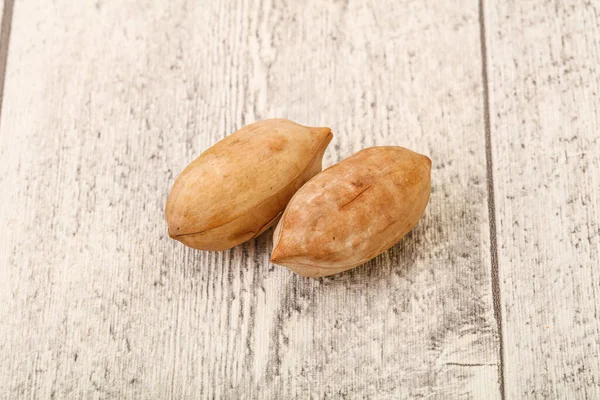 Tasty Sweet Pecan Nut Heap Isolated — Stock Photo, Image