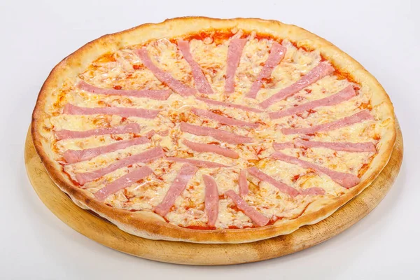 Leckere Italienische Pizza Mit Schinken Und Käse — Stockfoto