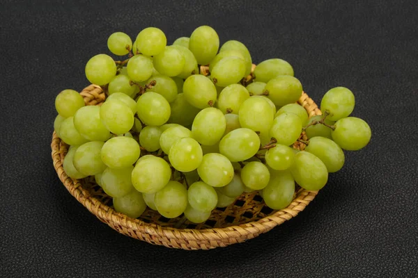 Süße Reife Frische Grüne Traube Zweig — Stockfoto