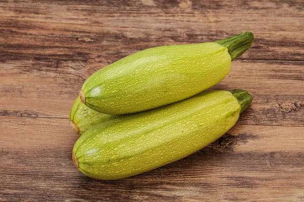 Genç Lezzetli Kabaklar Yemek Için — Stok fotoğraf