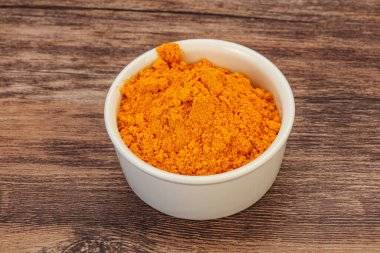 Tumerik - kâsede sokağa çıkma yasağı tozu