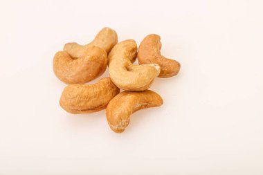 Doğal organik kaju fıstığı yığını.