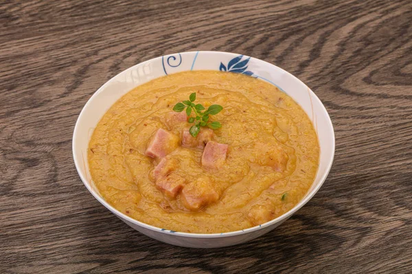 Sopa Crema Guisantes Con Costillas Cerdo Ahumadas — Foto de Stock