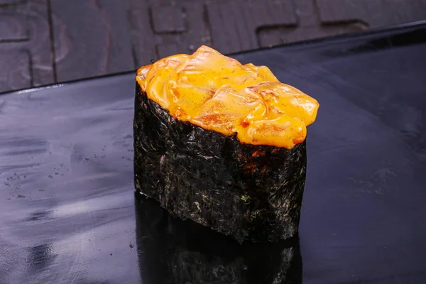 Cucina Giapponese Gunkan Piccante Con Pesce — Foto Stock