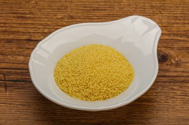 Yemek pişirmek için klozette çiğ öksürük yığını