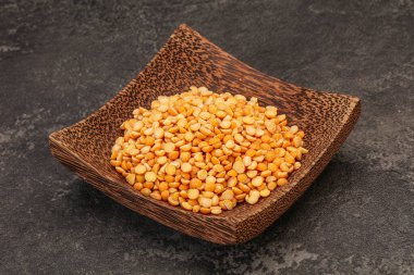 Kavanozda pişirmek için kuru bezelye