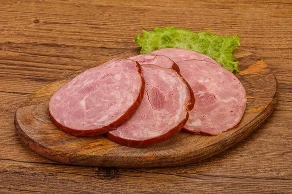 Fatias Presunto Carne Porco Sobre Tábua Madeira — Fotografia de Stock