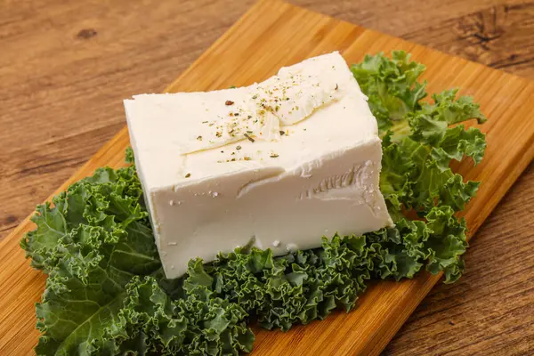 Tijolo Queijo Macio Feta Grego Saboroso Tradicional — Fotografia de Stock