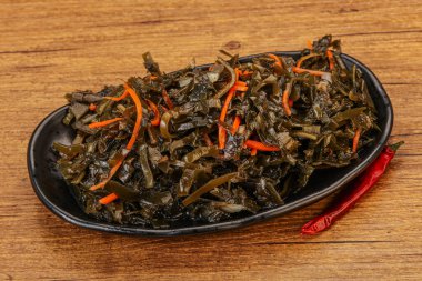 Havuçlu ve susamlı yosun kabağı.