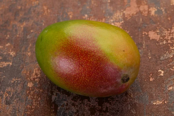 Dulce Mango Sabroso Sobre Fondo Madera —  Fotos de Stock