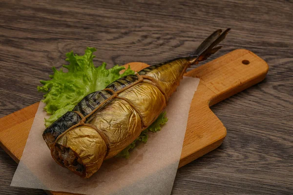 Geräucherter Leckerer Makrelenfisch Snack Über Bord — Stockfoto