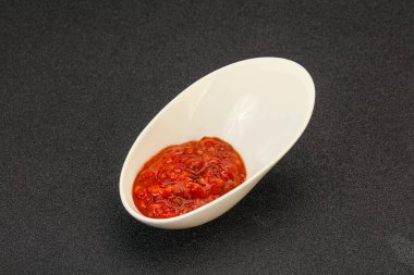 Kasede acı domates sosu