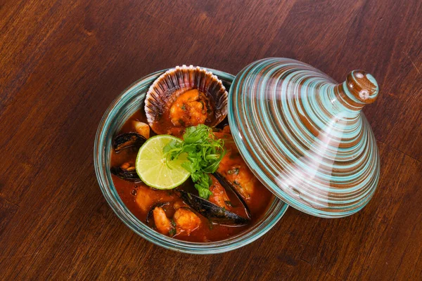 Bouillabaisse Soep Met Vis Garnalen Sint Jakobsschelpen — Stockfoto