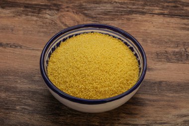 Yemek pişirmek için klozette çiğ öksürük yığını