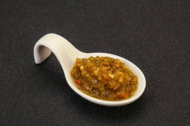 Kasede biberli yeşil baharatlı sos.