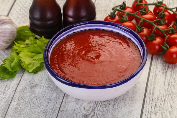 Mediterranean Tomato Soup Basil Spices — Stock Photo, Image