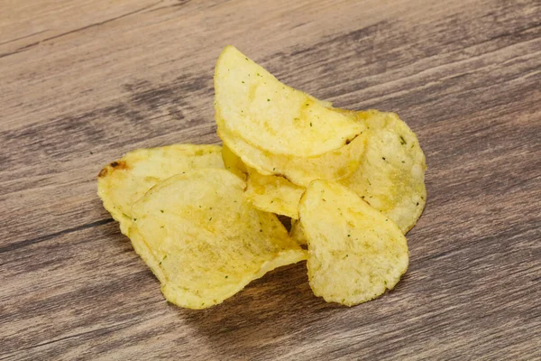 Natural Yuong Potato Salted Chips Heap — Stock Photo, Image