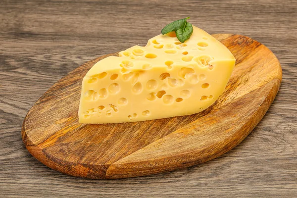 Maasdam Käse Milchprodukte Gelbes Dreieck Mit Löchern — Stockfoto