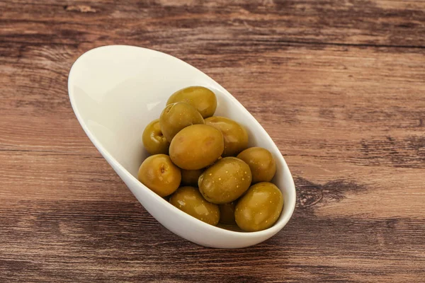 Green Pickled Olives Heap Bowl — Stock Photo, Image