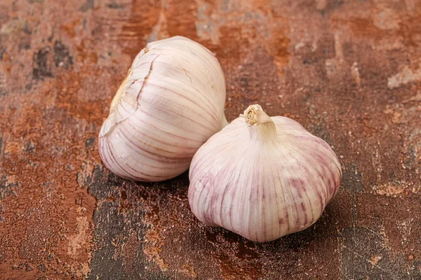 Frischer Reifer Und Schmackhafter Knoblauch Isoliert — Stockfoto