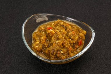 Kasede biberli yeşil baharatlı sos.