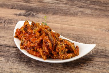 Domates soslu konserve ançüez.