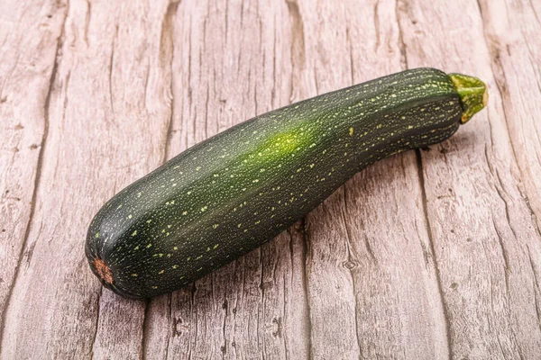 Gustose Giovani Zucchine Naturali Biologiche Isolate — Foto Stock